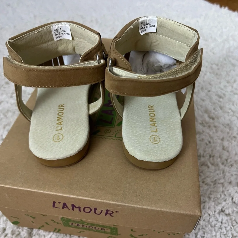 L'Amour Kids Size 1 Brown Fringe Sandals NIB